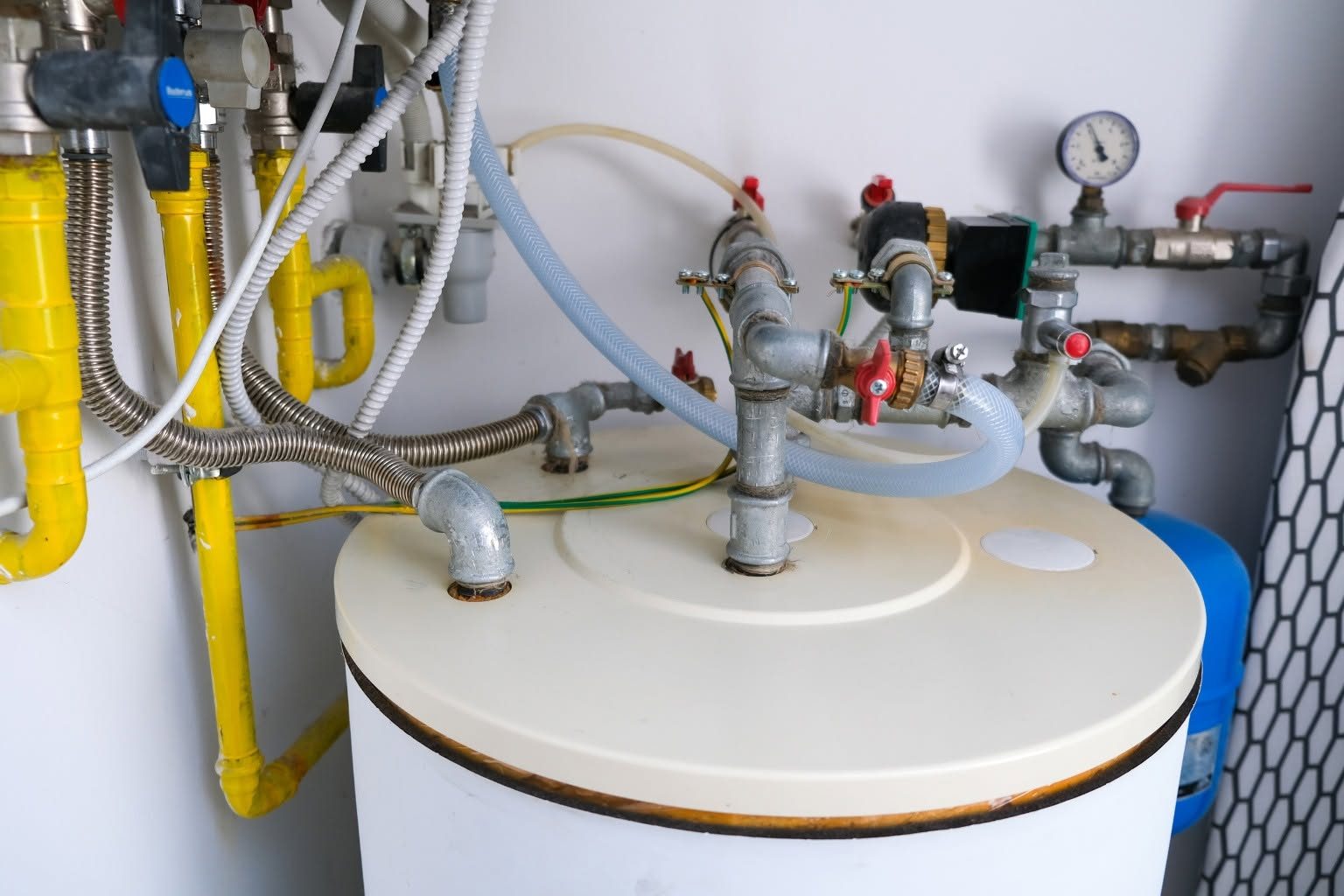 Gas hot water system fitted by a Hobart gas fitter